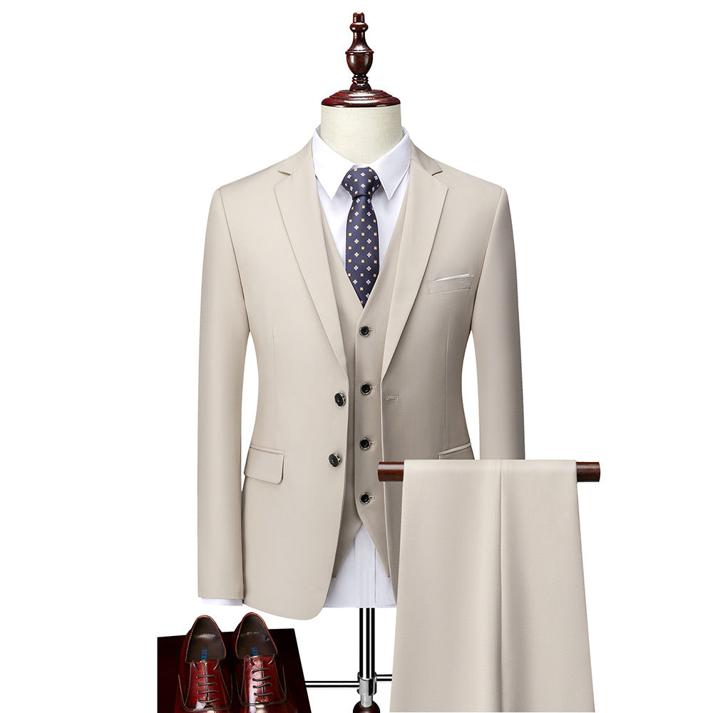 CYPRUS - Traje de tres piezas elegante para hombre
