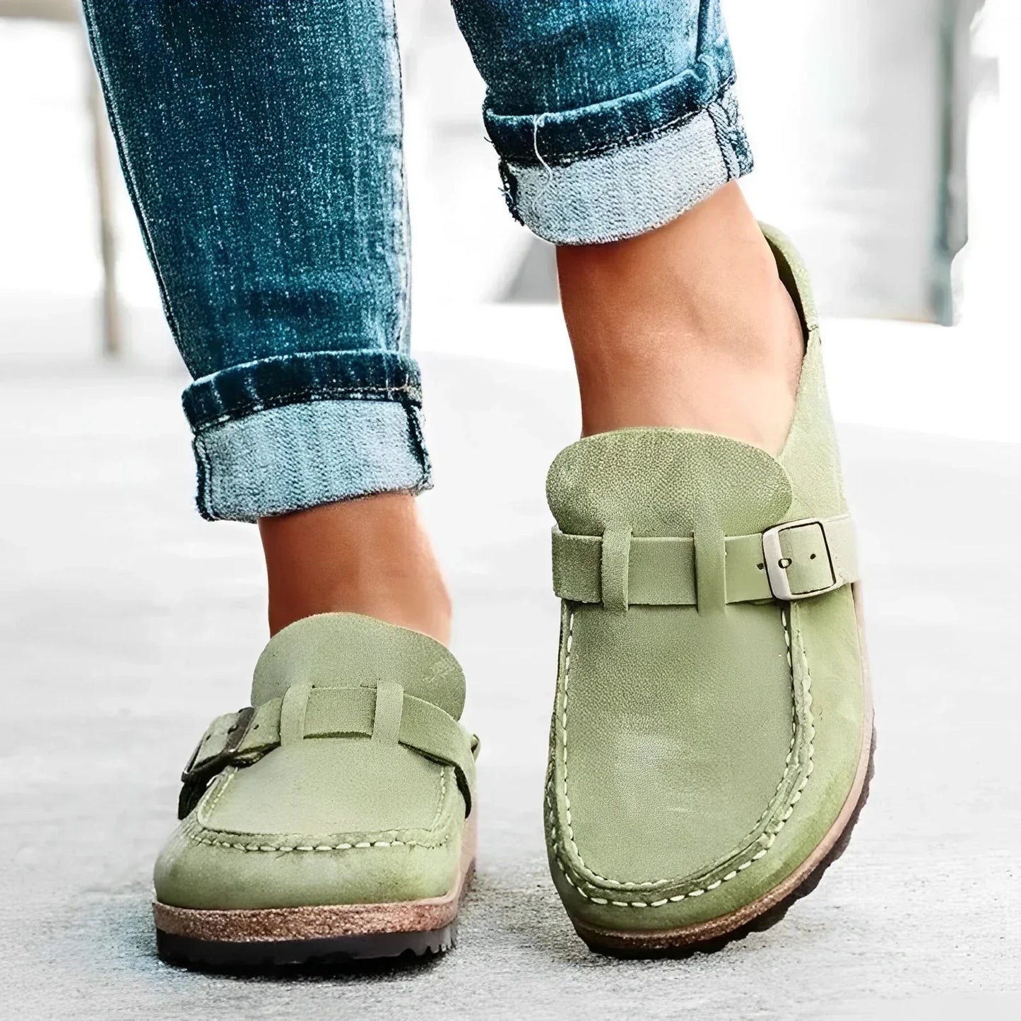 Zapatillas ligeras y cómodas para mujer – NORA