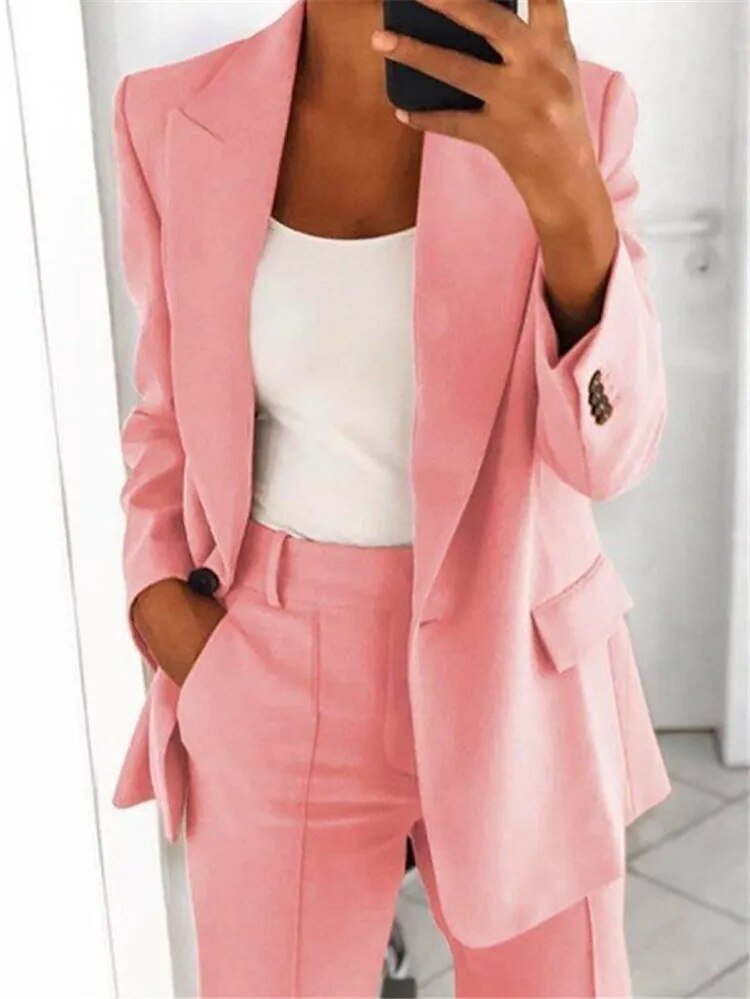 MILÉNA – Traje de mujer con blazer entallado y pantalón a juego