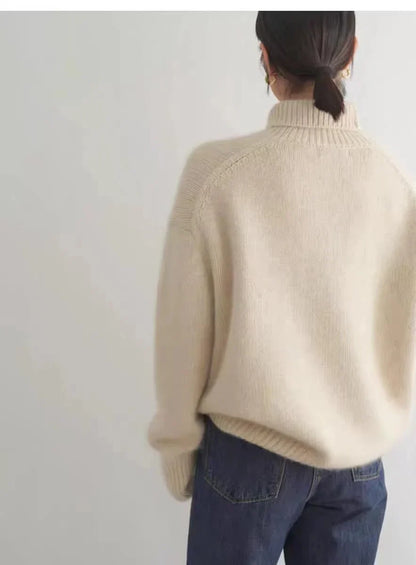 Jersey de cachemir con cuello alto y corte atemporal – VALÉRIA