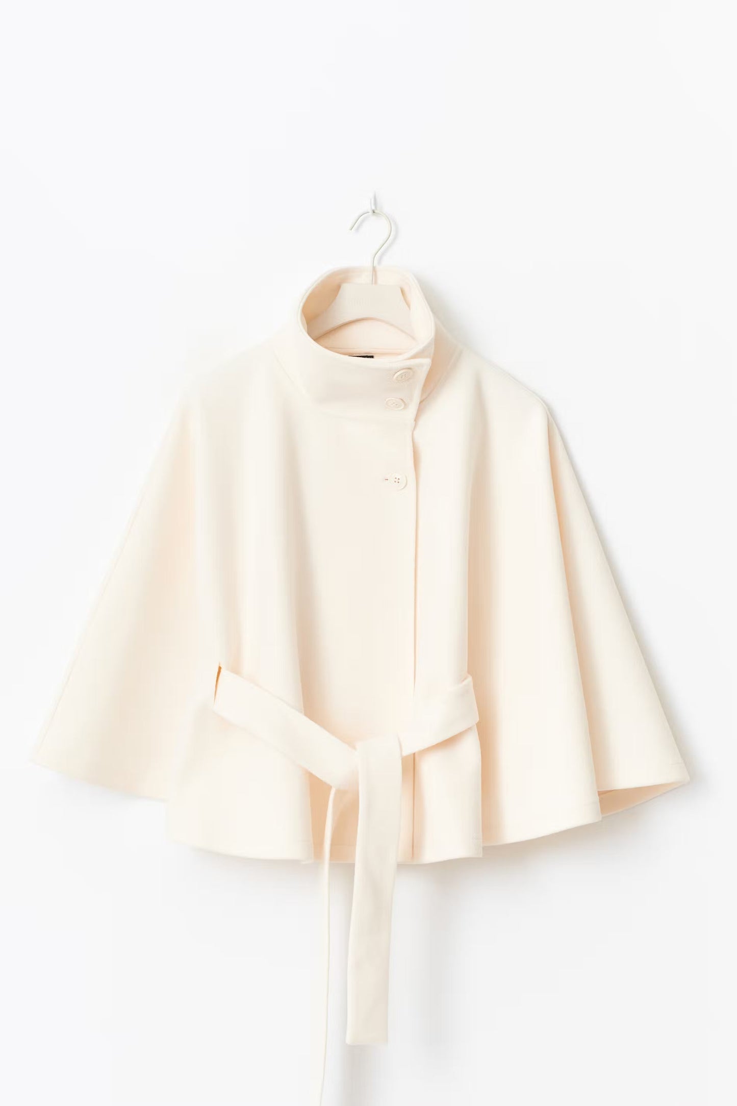 Abrigo elegante oversize para mujer con cinturón – SÉVANA