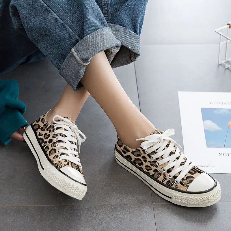 Zapatillas animal print con plataforma para mujer – ARVANA