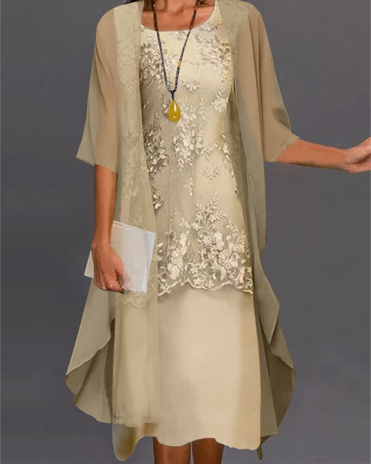 Vestido elegante con encaje y capa de gasa para invitada de boda – AURELIA