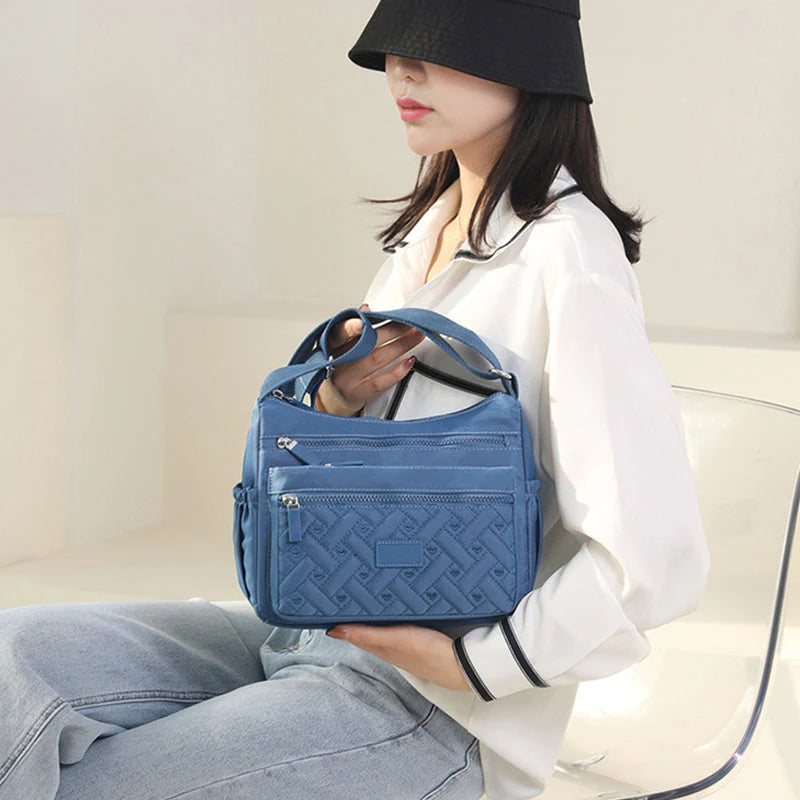 Bolso de hombro clásico y elegante con acabado lujoso – LUVINA