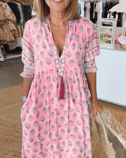 Vestido largo bohemio en capas con escote favorecedor – AURELIA