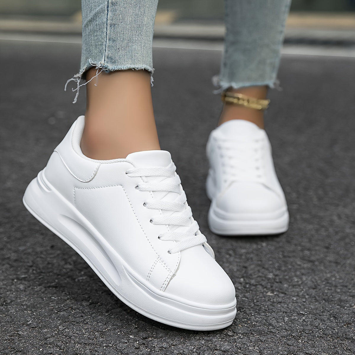 Zapatillas bajas de mujer con diseño limpio y plataforma elevada – HERTA