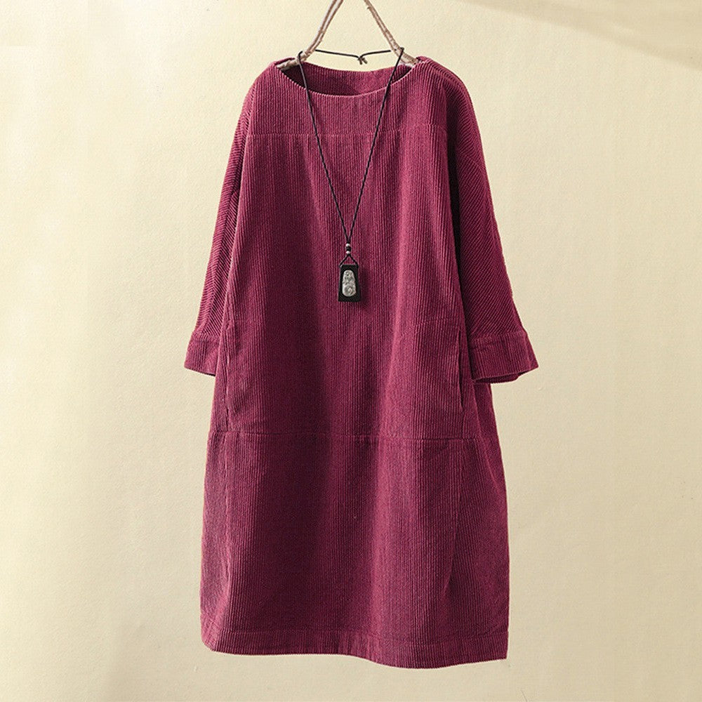 Vestido primaveral con estampado delicado y corte favorecedor – LIRESSA