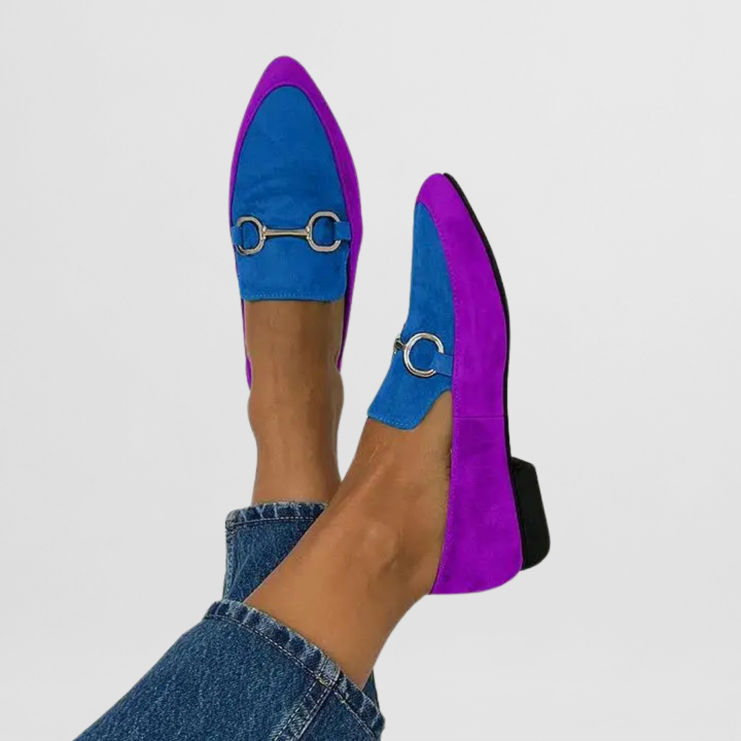 Mocasines de mujer con tacón bajo y detalle metálico – HELMI