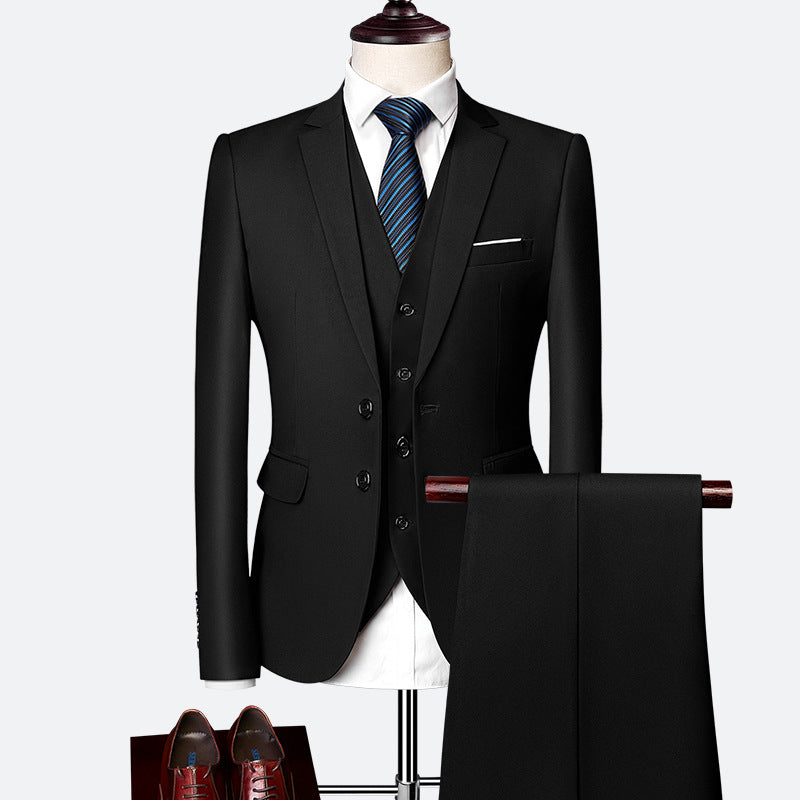 CYPRUS - Traje de tres piezas elegante para hombre