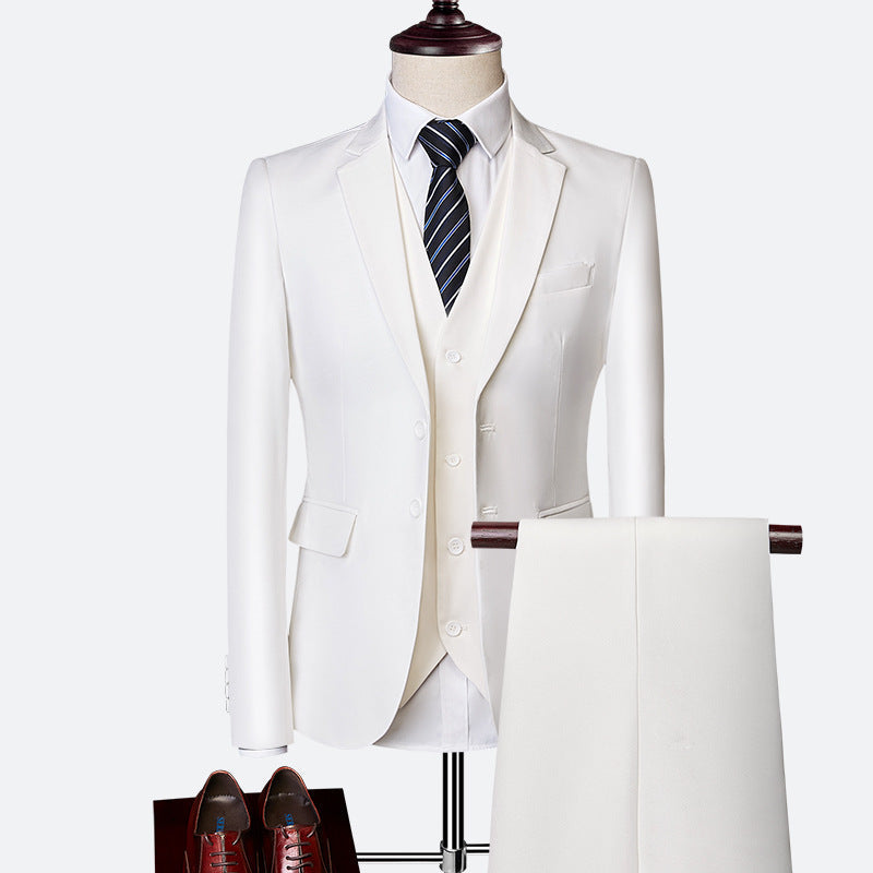 CYPRUS - Traje de tres piezas elegante para hombre