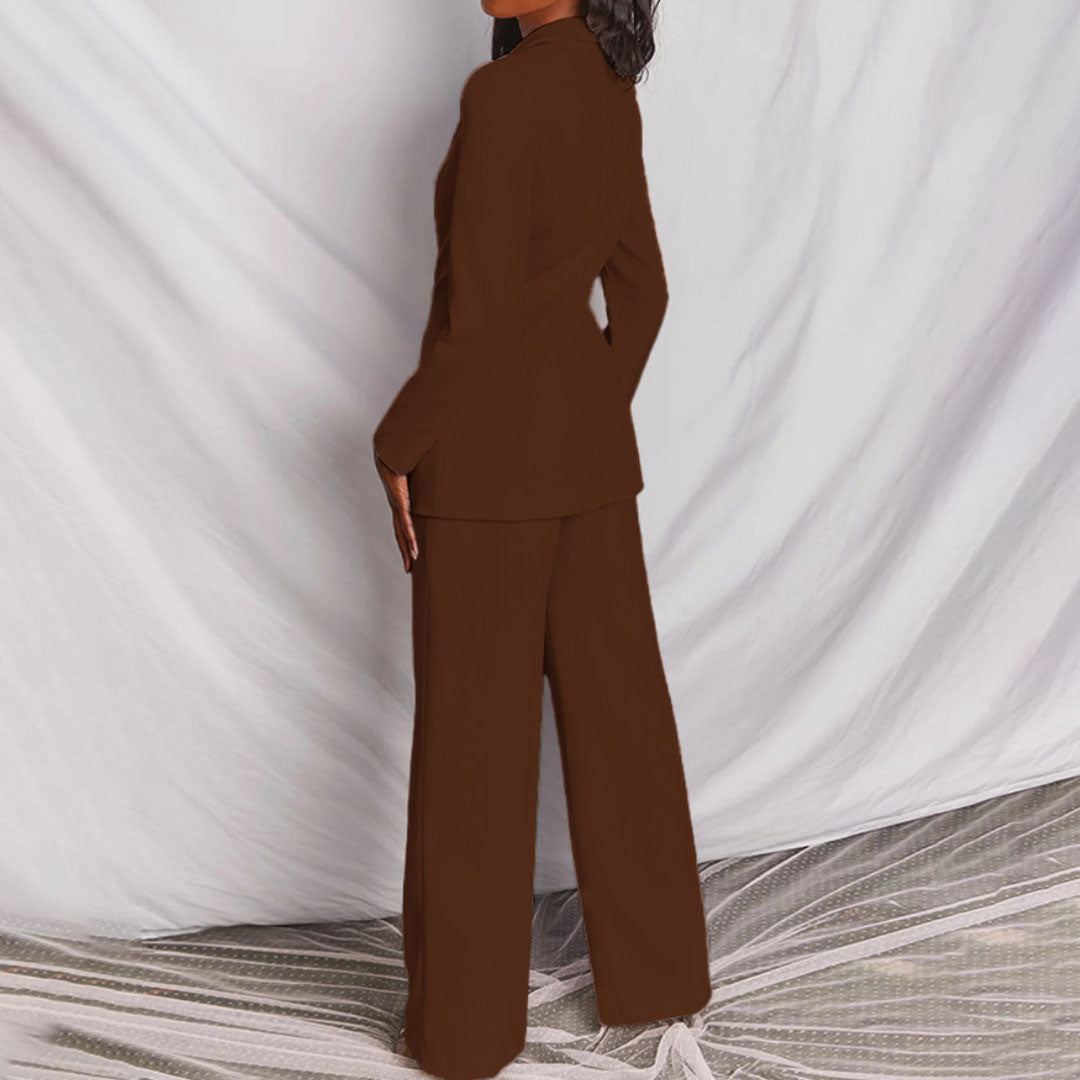 Traje chaqueta entallado para mujer con blazer y pantalón palazzo – ADRIANA