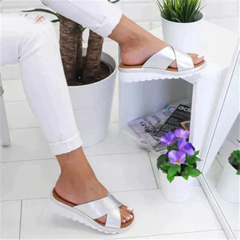 Sandalias femeninas con tiras cruzadas – Lureza