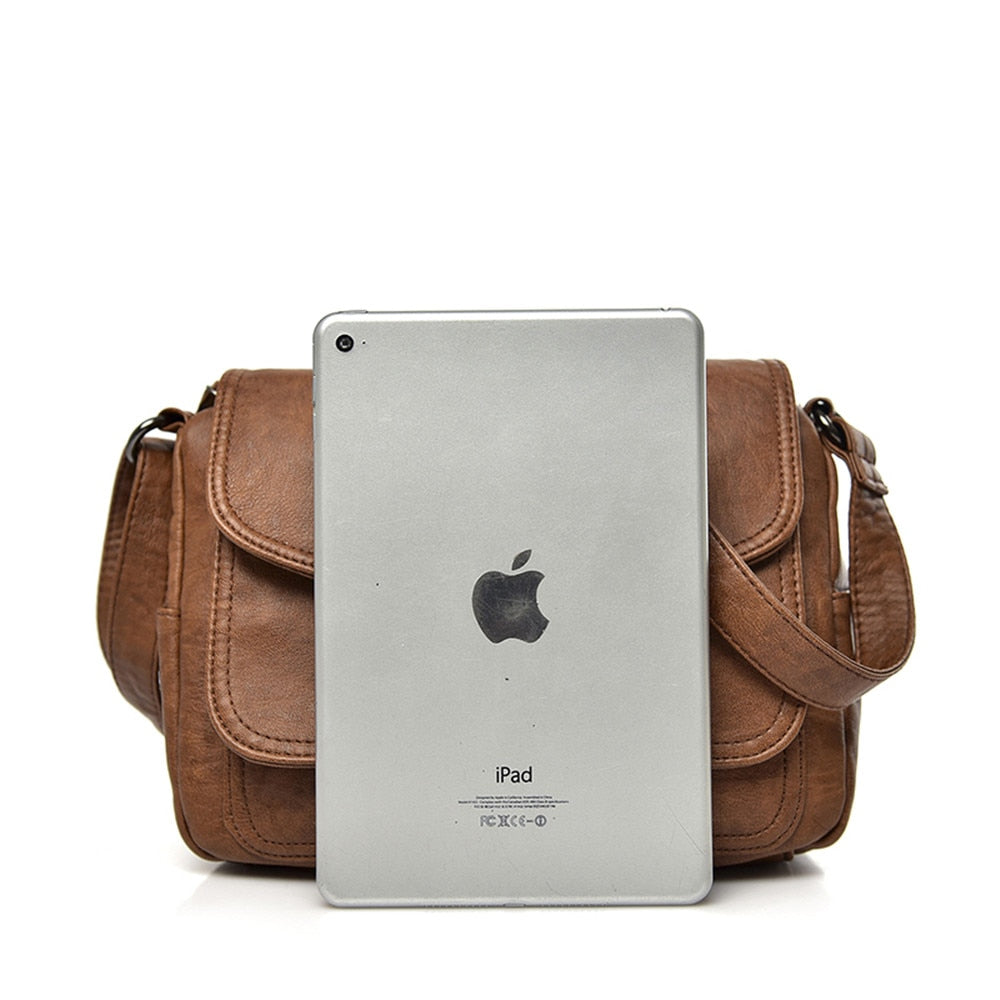 Bolso bandolera compacto con diseño minimalista y correa ajustable – CAROLYN