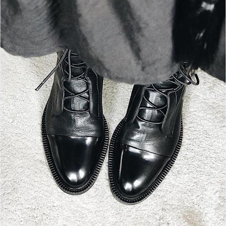 ALMA - Botas de cuero con cordones para mujer