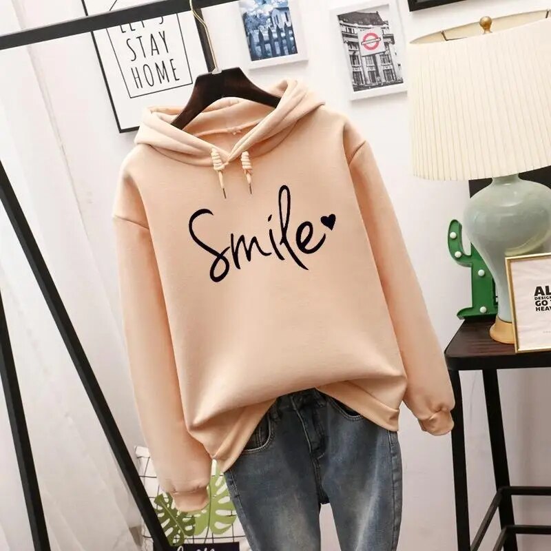 Sudadera con capucha y estampado moderno para mujer – JESSIKA