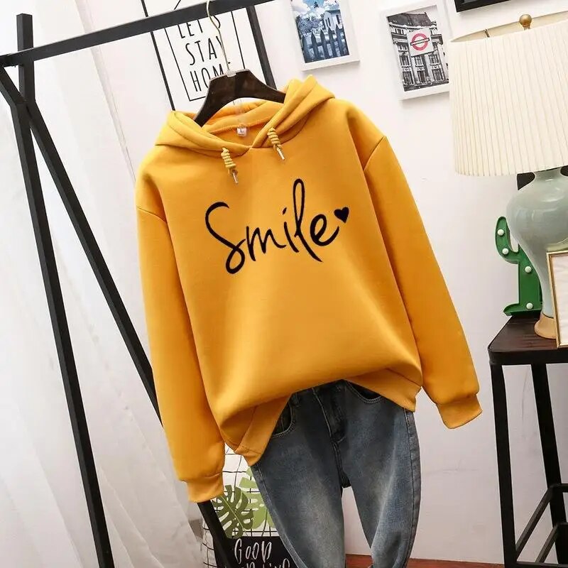 Sudadera con capucha y estampado moderno para mujer – JESSIKA