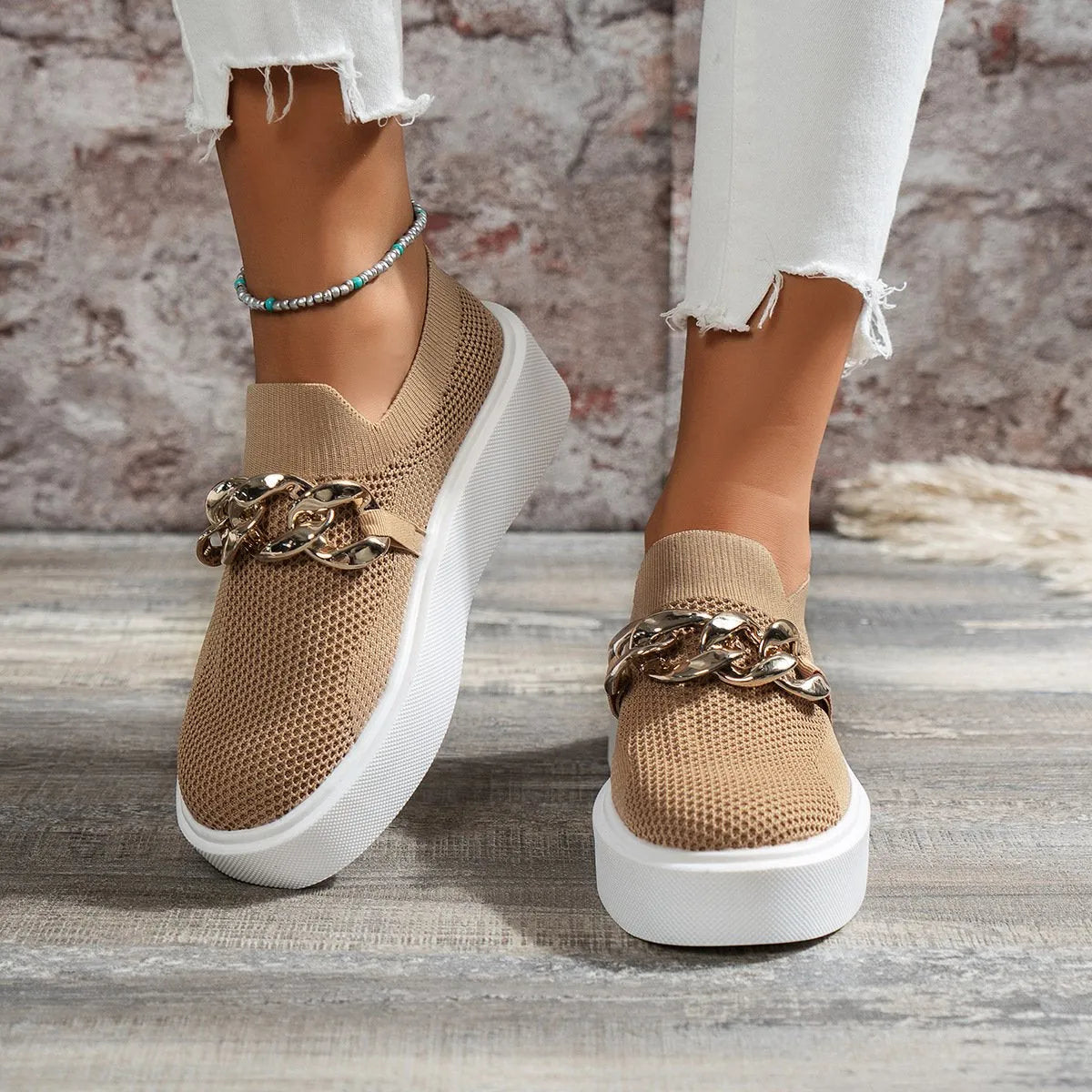 Zapatillas slip-on de mujer con cadena decorativa y suela gruesa – RAPHAËLLE
