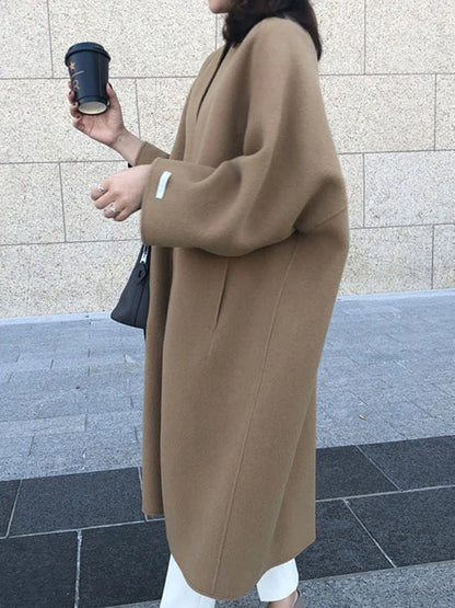 Abrigo largo de mujer en lana elegante con corte clásico – NADINE
