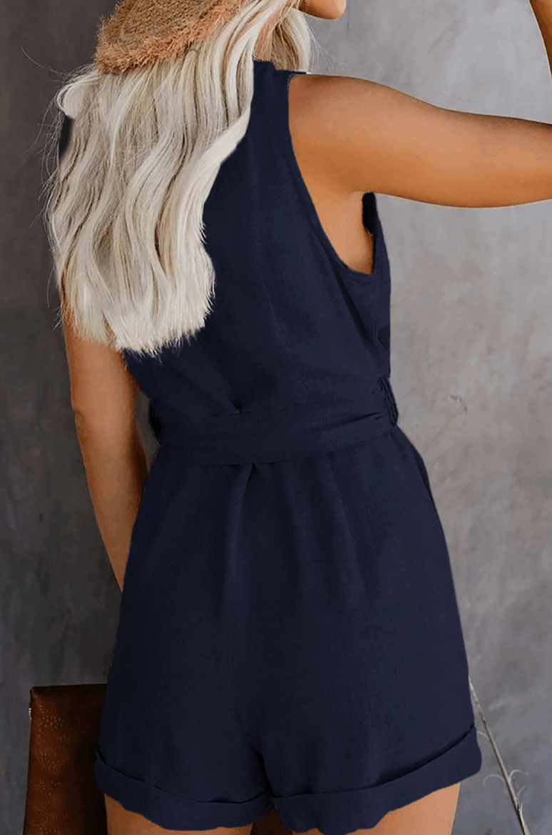 Mono de lino elegante con detalle de lazada en la cintura – LUMARIA