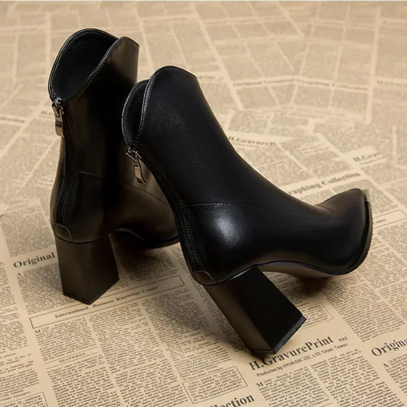 Botines Chelsea con punta metálica para mujer – MARISE