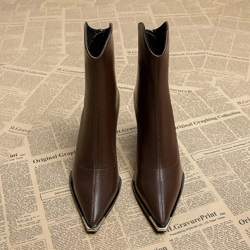 Botines Chelsea con punta metálica para mujer – MARISE