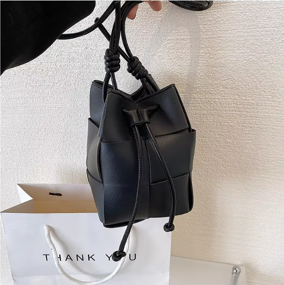 ANIKADEL - Bolso estructurado y elegante para mujer