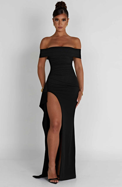 Vestido largo de tirantes con diseño elegante – NERINA