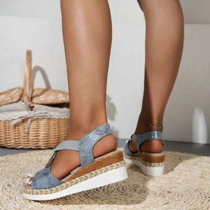Sandalias de cuña con estampado de serpiente – SERPINA
